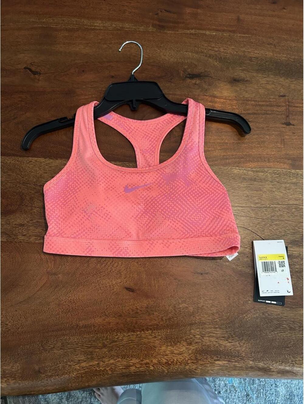 Nike Women's Sports Bra. Small. NWT!